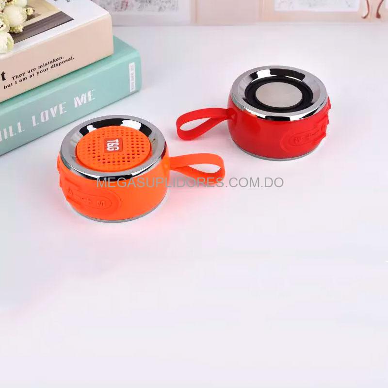 Bocina Bluetooth Portátil Resistente al Agua | Altavoz Recargable con Función de Llamada y Soporte para Memoria