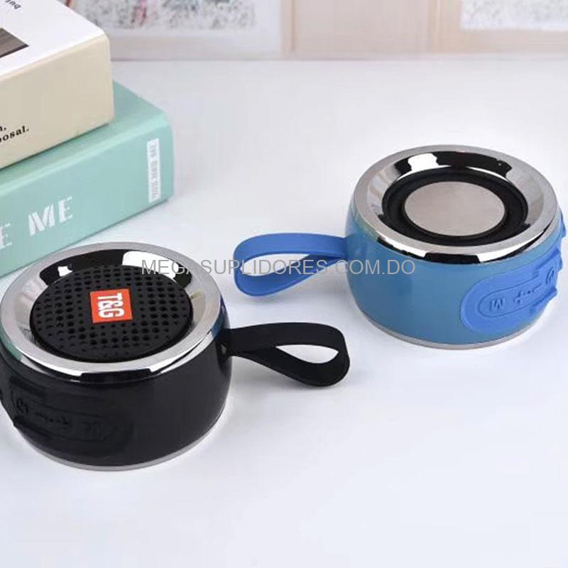 Bocina Bluetooth Portátil Resistente al Agua | Altavoz Recargable con Función de Llamada y Soporte para Memoria